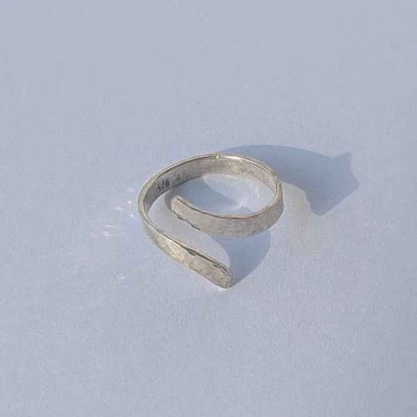 Ends — Silver, Affinia Jerusalem