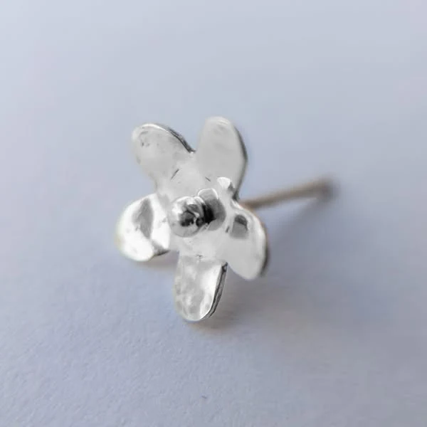 Flower Stud — handcrafted jewelry, Affinia Jerusalem